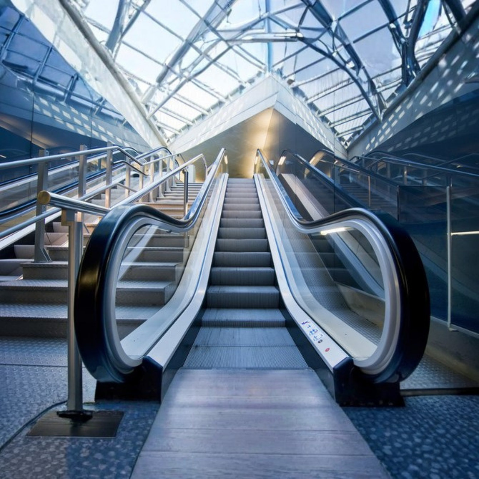 Elevator Maintenance for airport and malls